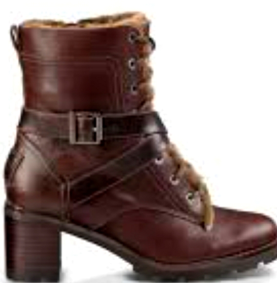 UGG Shoes - UGG Ingrid boots size 6